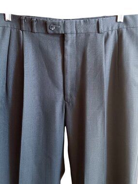 Vintage 36x31 Gray Pleated Dress Pants Trousers Suspender Button Closure Muted
